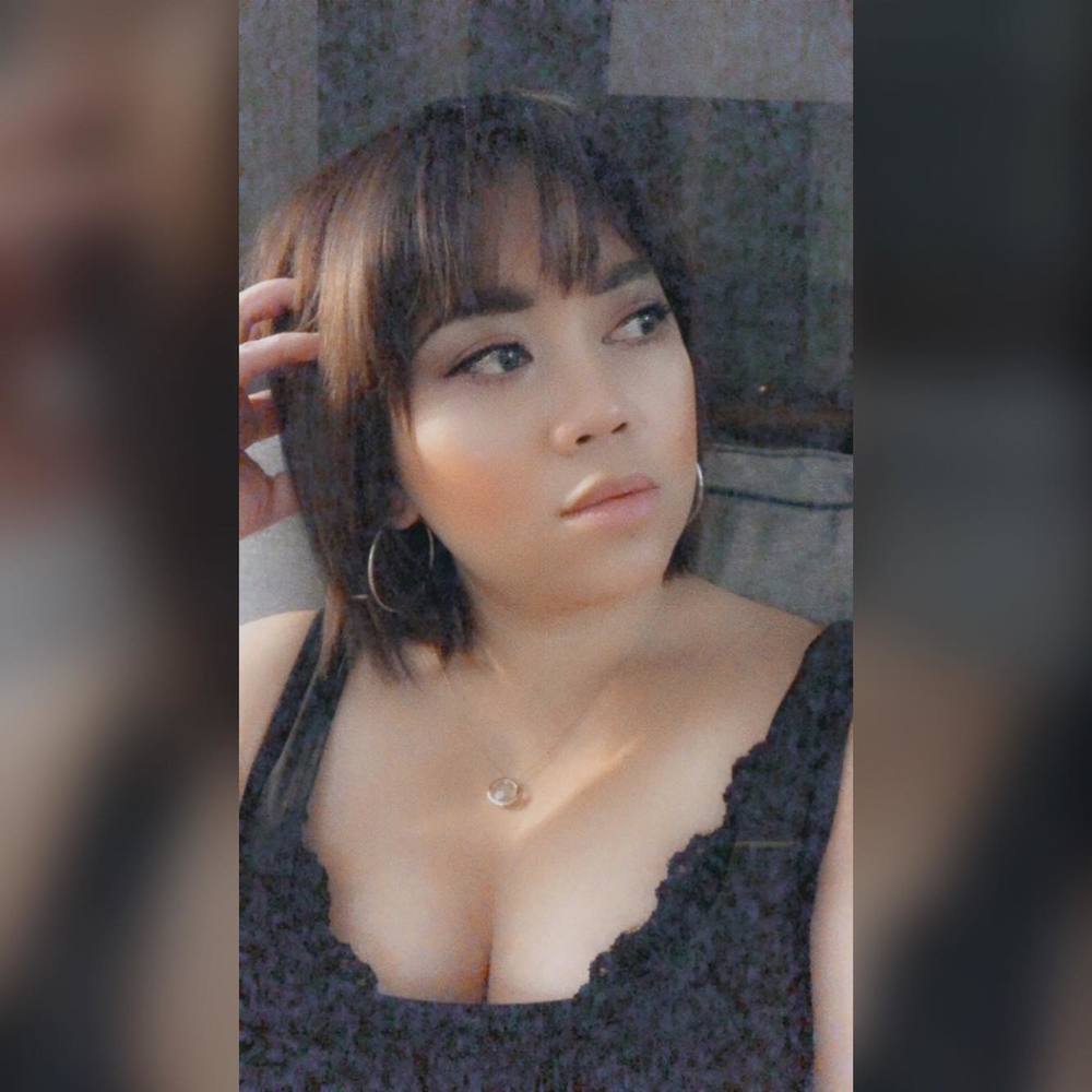 Meet your Posher, Marcela